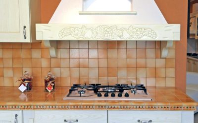 Cucine Classiche: Dettagli Artigianali che Fanno la Differenza